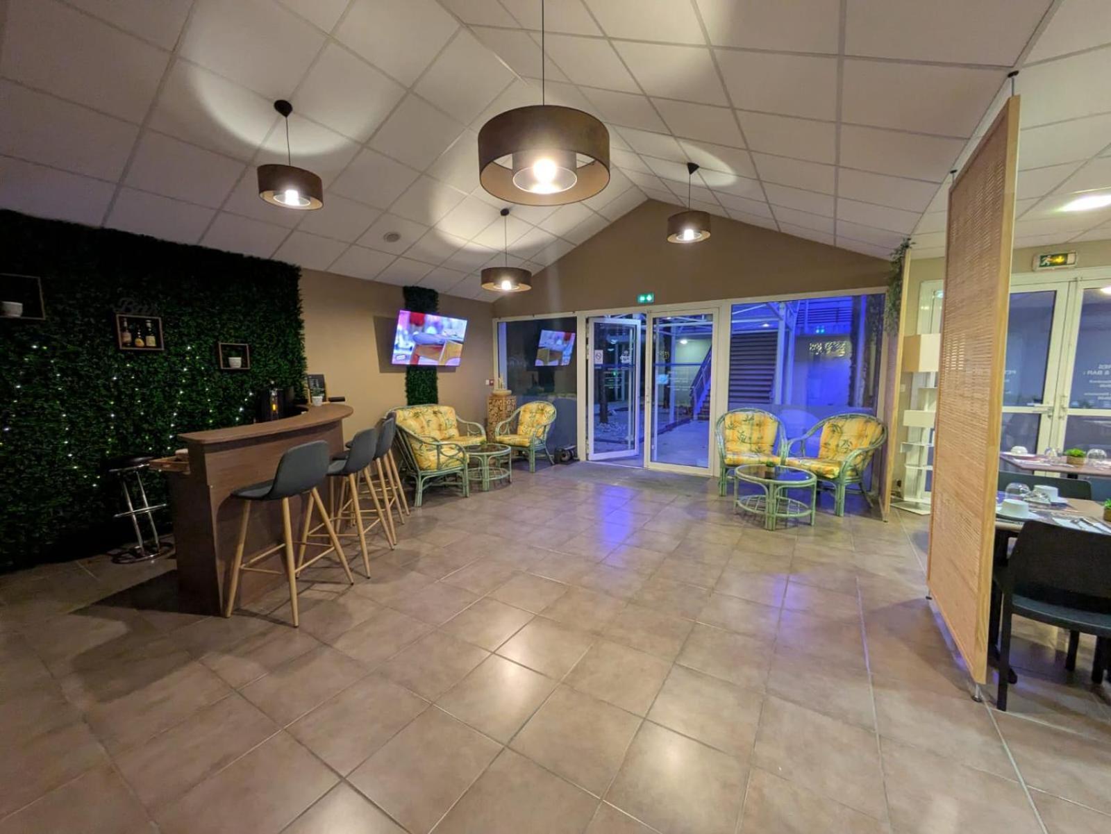 Hotel L'Oceane Angers Parc Expo Verrieres-en-Anjou Exterior photo