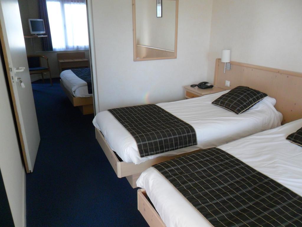 Hotel L'Oceane Angers Parc Expo Verrieres-en-Anjou Room photo
